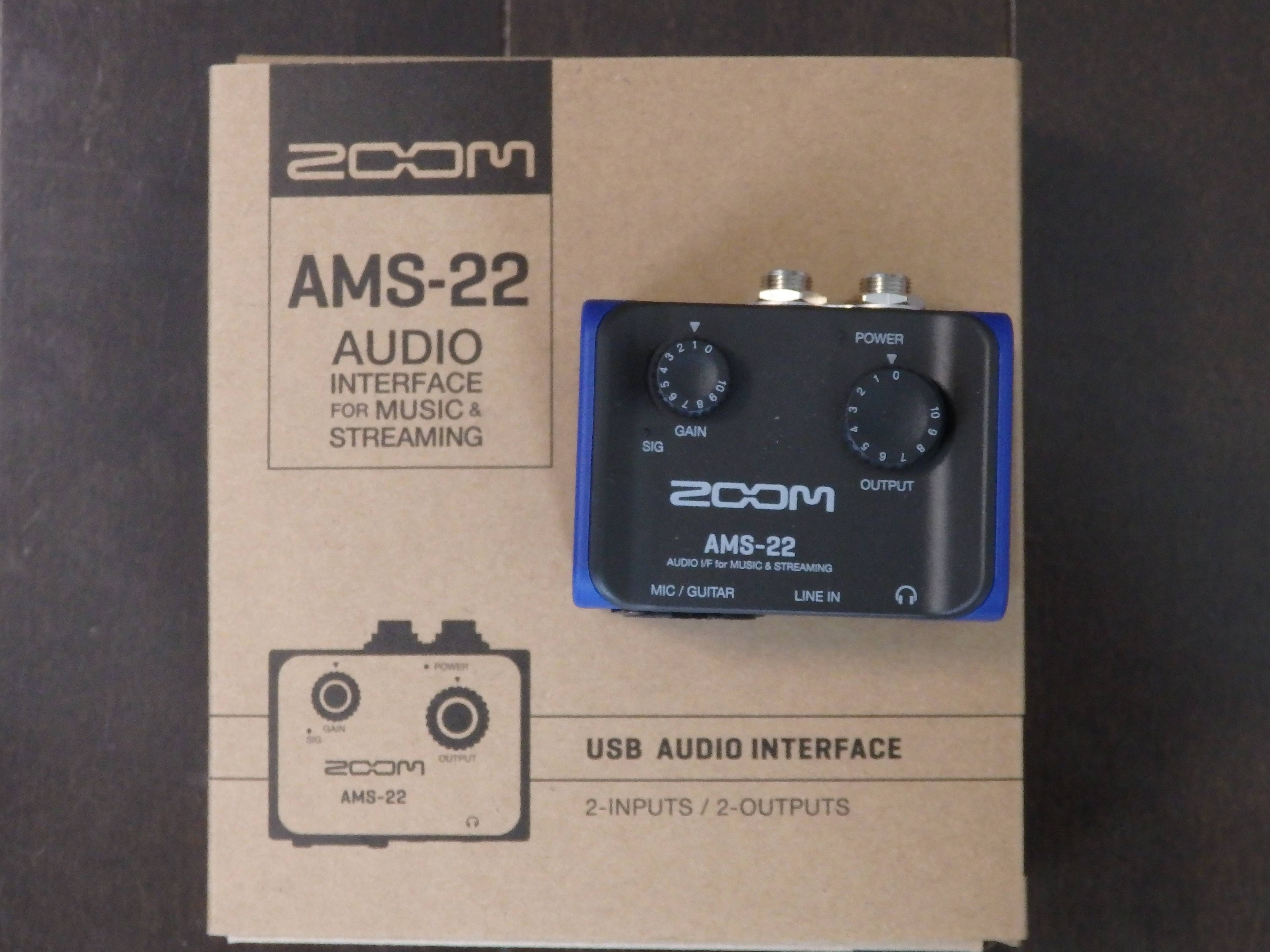 ZOOM AMS-22