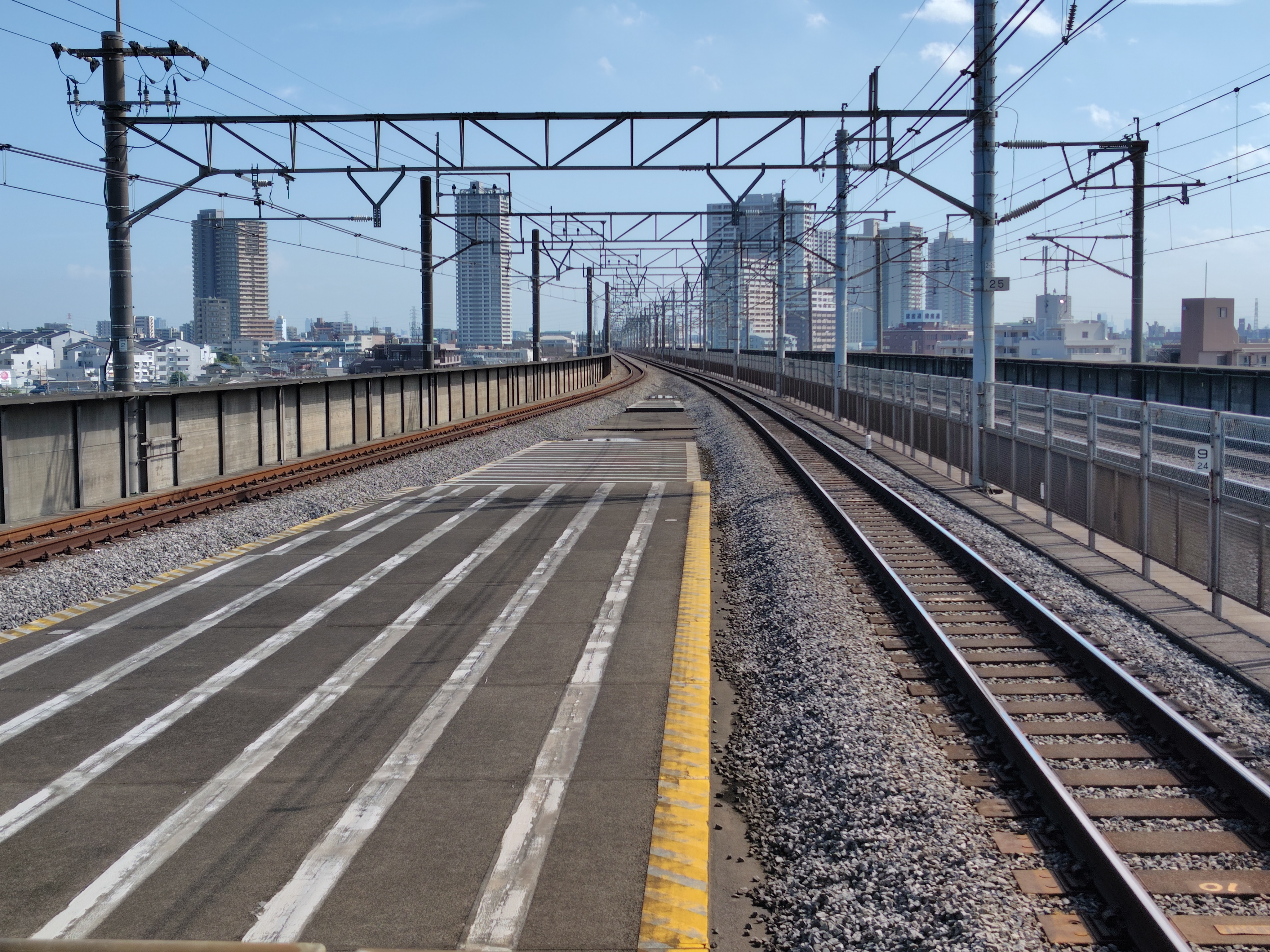 AQUOS sense8の2倍（昼間）